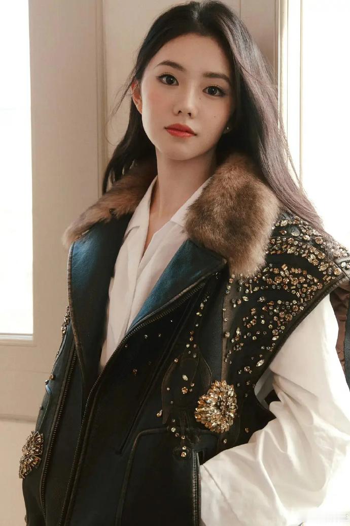 这真的好看吗？感觉像小孩偷用妈妈的化妆品。 ​​​