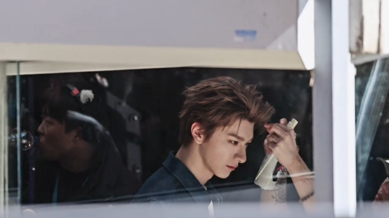 OMG林一！！！帅成雕塑了