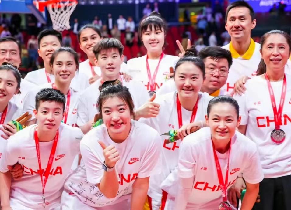 巴黎奥运会女篮小组赛，中国队59：53西班牙队，有六个想不到：
 
1、想不到，