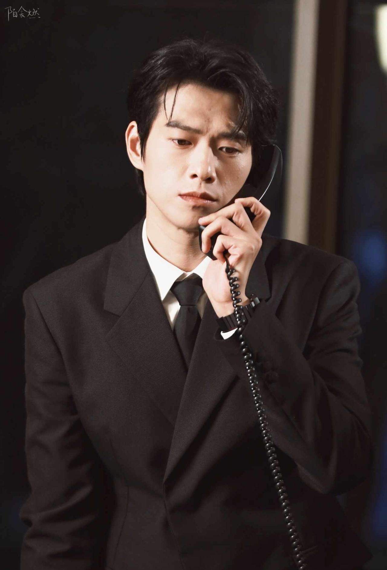 📞
魏大勋 叶信之 赵家安