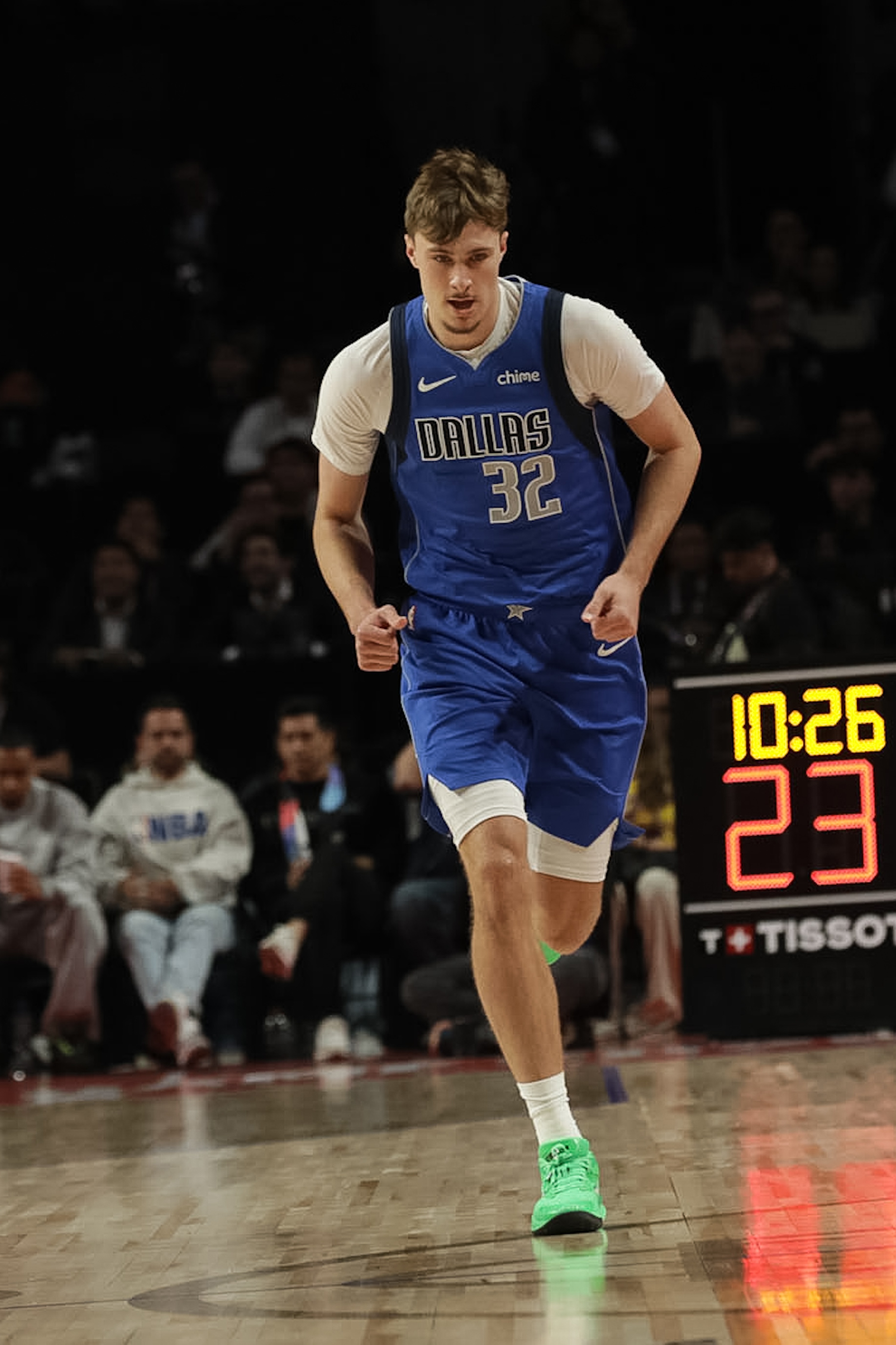 独行侠主场99-101不敌鹈鹕。本场弗拉格重新回到三号位表现略有回温，攻防两端都