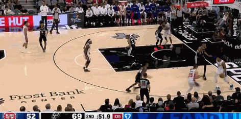 马刺成功防守！！ 