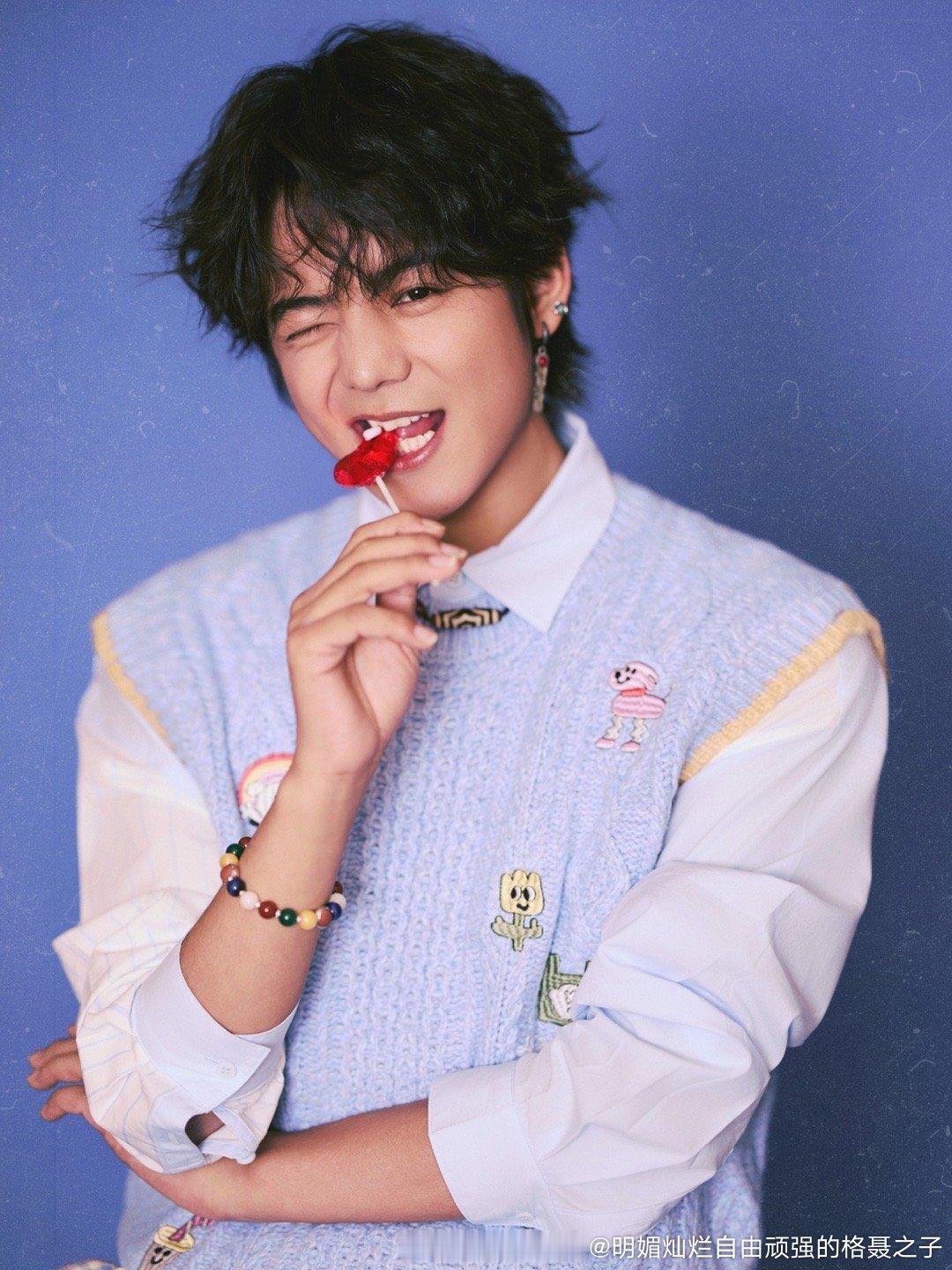 新年新征程，梦想和挑战俱在。祝你永远抱着看更大世界的勇气，按自己的愿望勇敢向前冲