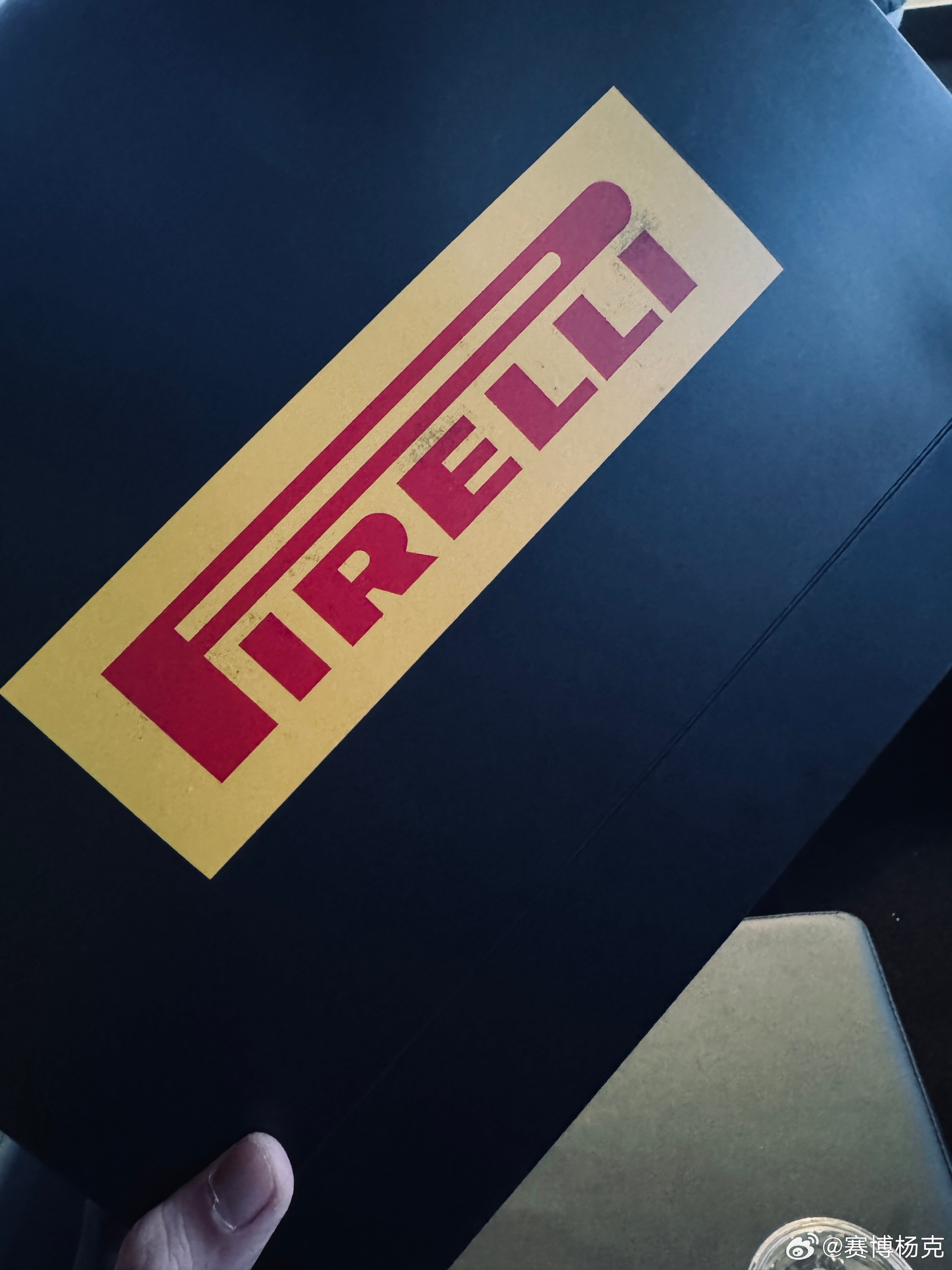 𝗙𝗢𝗥 𝗠𝗘 𝗙𝗢𝗥 𝗟𝗜𝗙𝗘 不设限的人生才是对热爱最