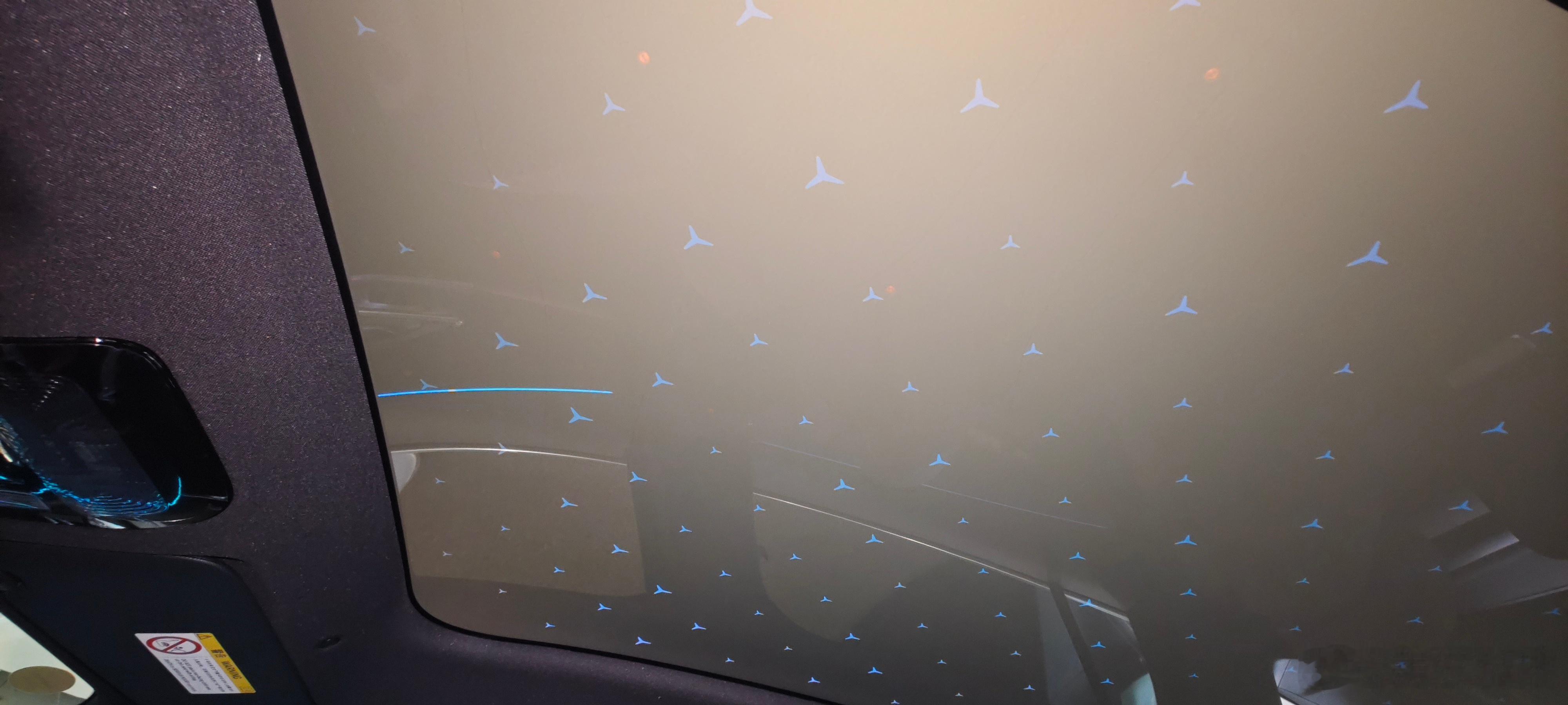 来看看奔驰的电车奔驰glc级 不能试驾！总体来说比油车略有变化，基本还是原来的那