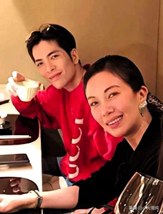 如何看待萧敬腾的生育观萧敬腾“丁克+领养”的生育观引发了广泛共鸣，其核心体现了现