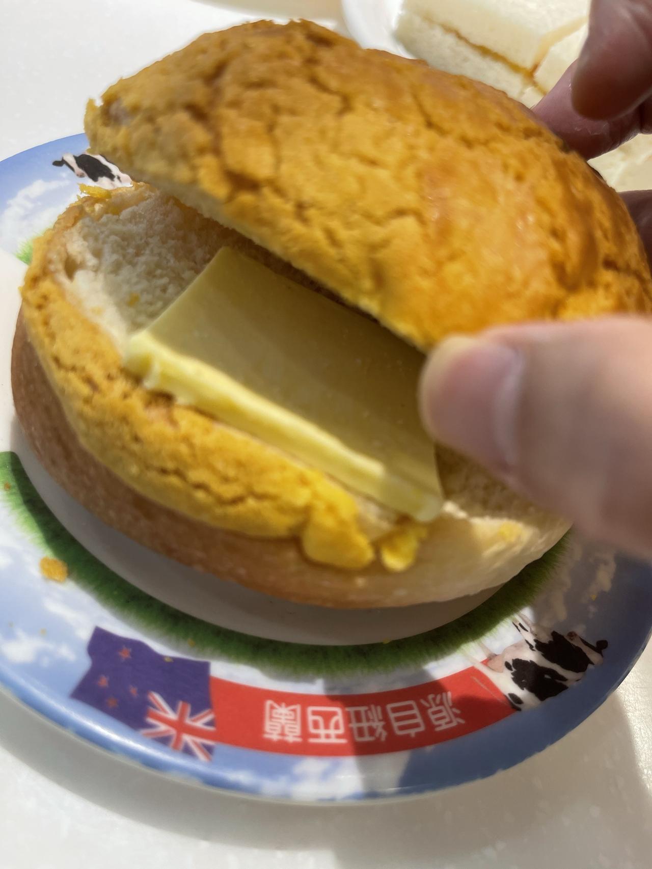 和1891俱乐部会员吃港式早餐 。