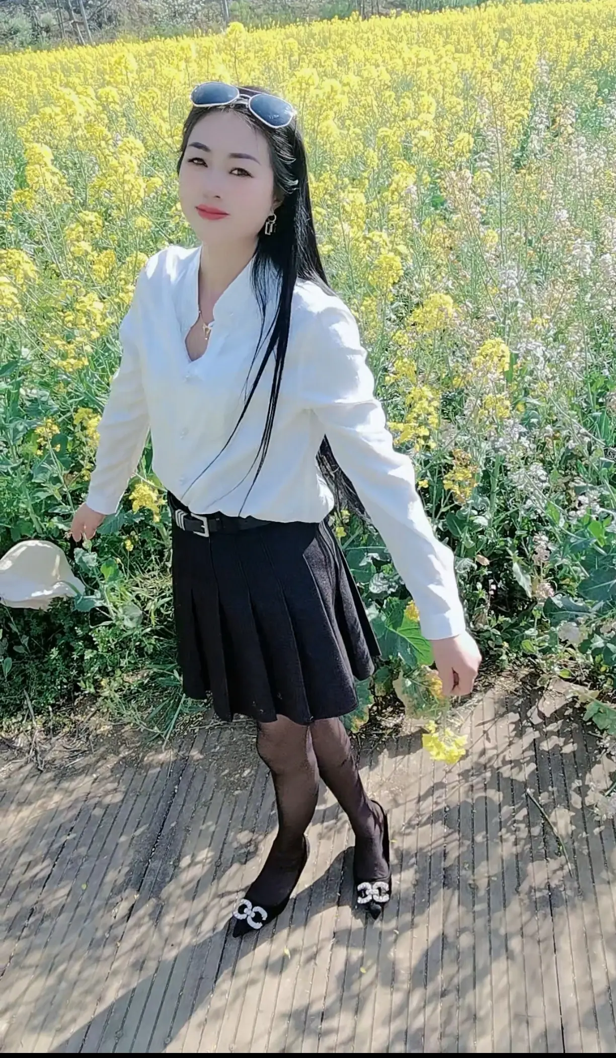 不管亲情友情 在好的感情 不去沟通不去理解淡了，人生也许有很多遗憾