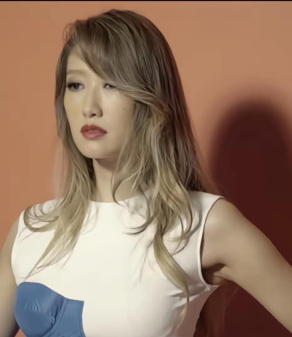 谢婷婷长相高级，很漂亮，典型女一号的长相，怎么会不好看，典型有高级大气感的美女