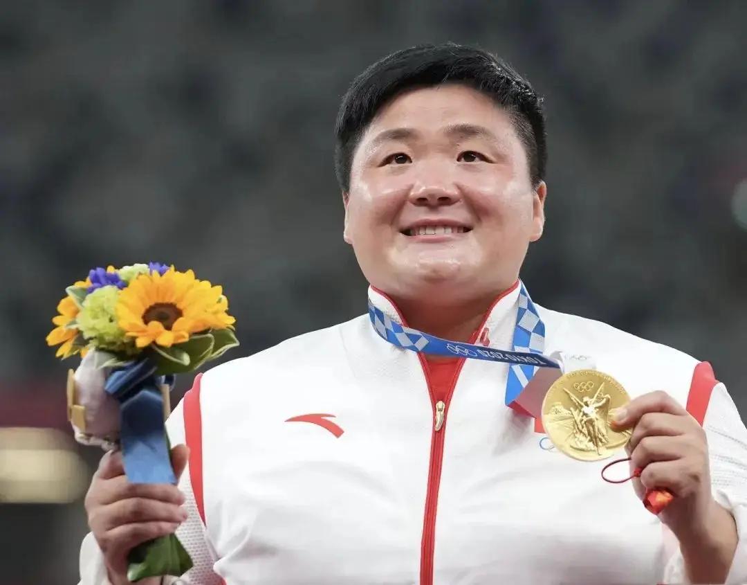 巩立姣，1989年生人，36岁，2025年11月退役
苏炳添，1989年生人，3