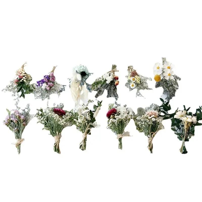 干花香薰花束怎么选？看这几点就够 这款花依然香薰干花束是不错的礼品选择。适合教师