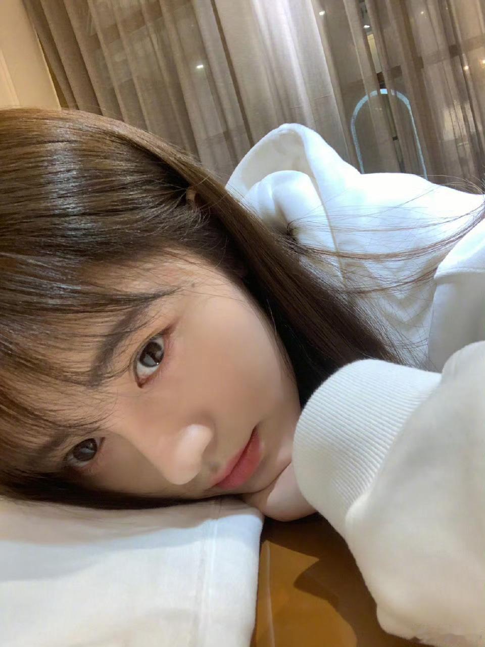 鞠婧祎  jjy鞠婧祎万花世界 jjy鞠婧祎苏绿夏 “你一定会光芒万丈，到达你想