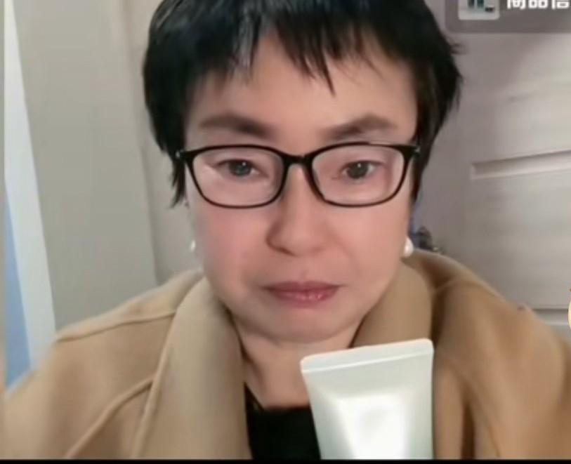 现在挺同情喜梅的妈妈，生了一个残疾孩子，要费多少的心血，操了多少的心，才能把她养