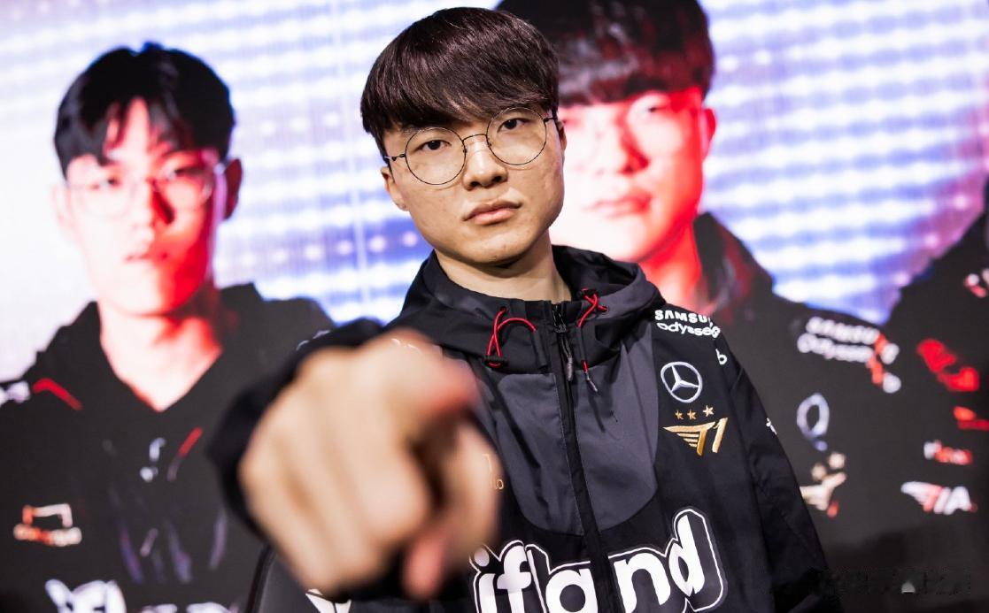 #英雄联盟s13#这就是Faker！仅用3个英雄就打进S13决赛！

目前Fak