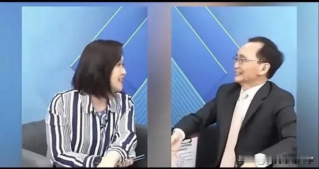 吴子嘉再也看不下去了，炮轰矿工之子最喜欢跪舔老美，只要人家舒服他就舒服，他们下跪