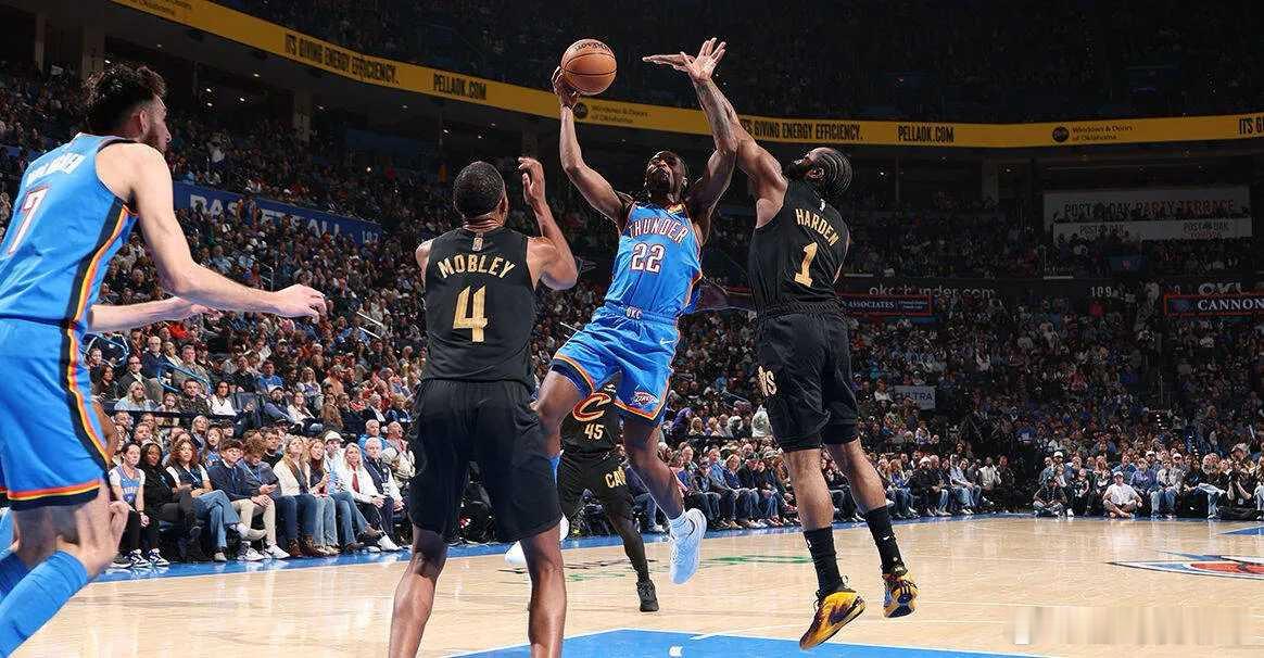 就在2月23日的今天，NBA常规赛可谓“疯狂一夜”，多场比赛结果出人意料，强队表