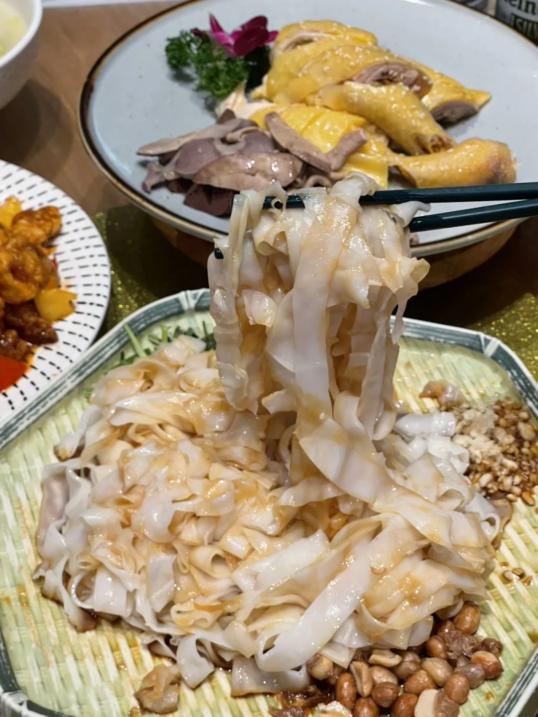 深圳这家粤菜馆｜至今忘不了这一口香油捞粉