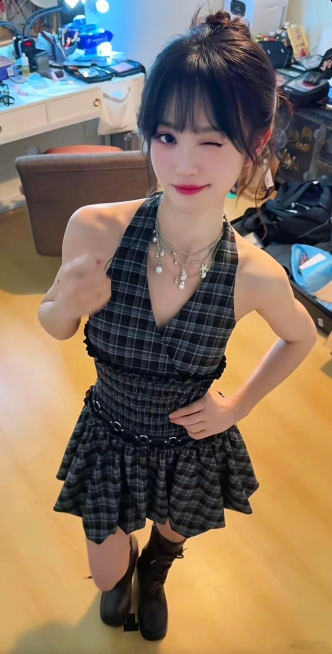 田曦薇一筐蓝莓的小浪漫田曦薇一筐蓝莓的小浪漫，太美了，我爱了 ​​​