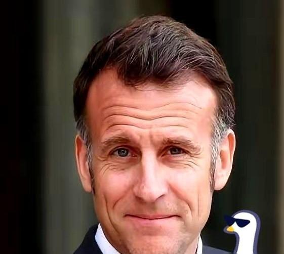 法国总统马克龙，对着全世界的镜头，一句话把特朗普的脸给打肿了：“靠军事轰炸解决伊