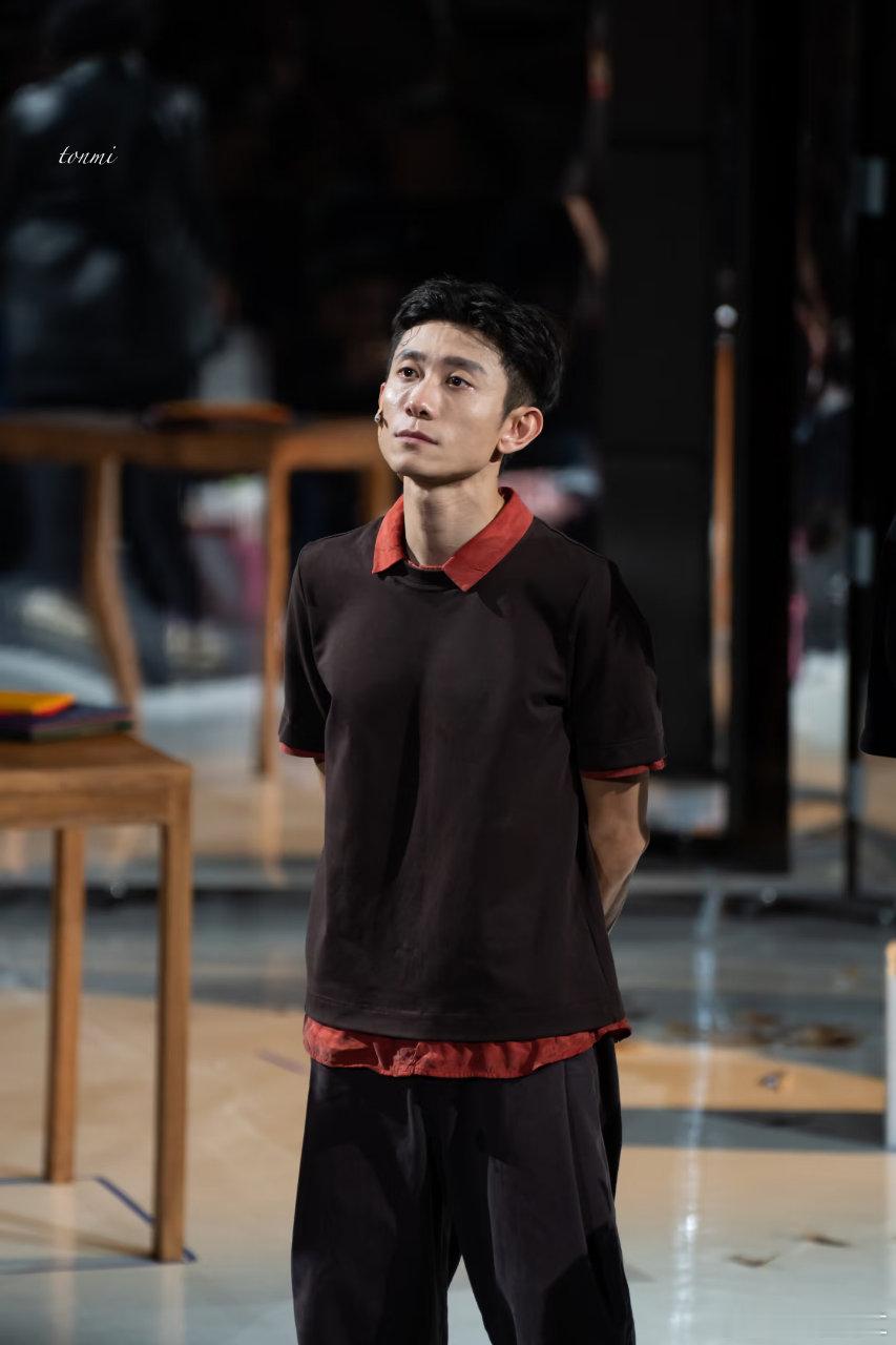 祝张一山老师话剧演出成功，越来越好哇！ 