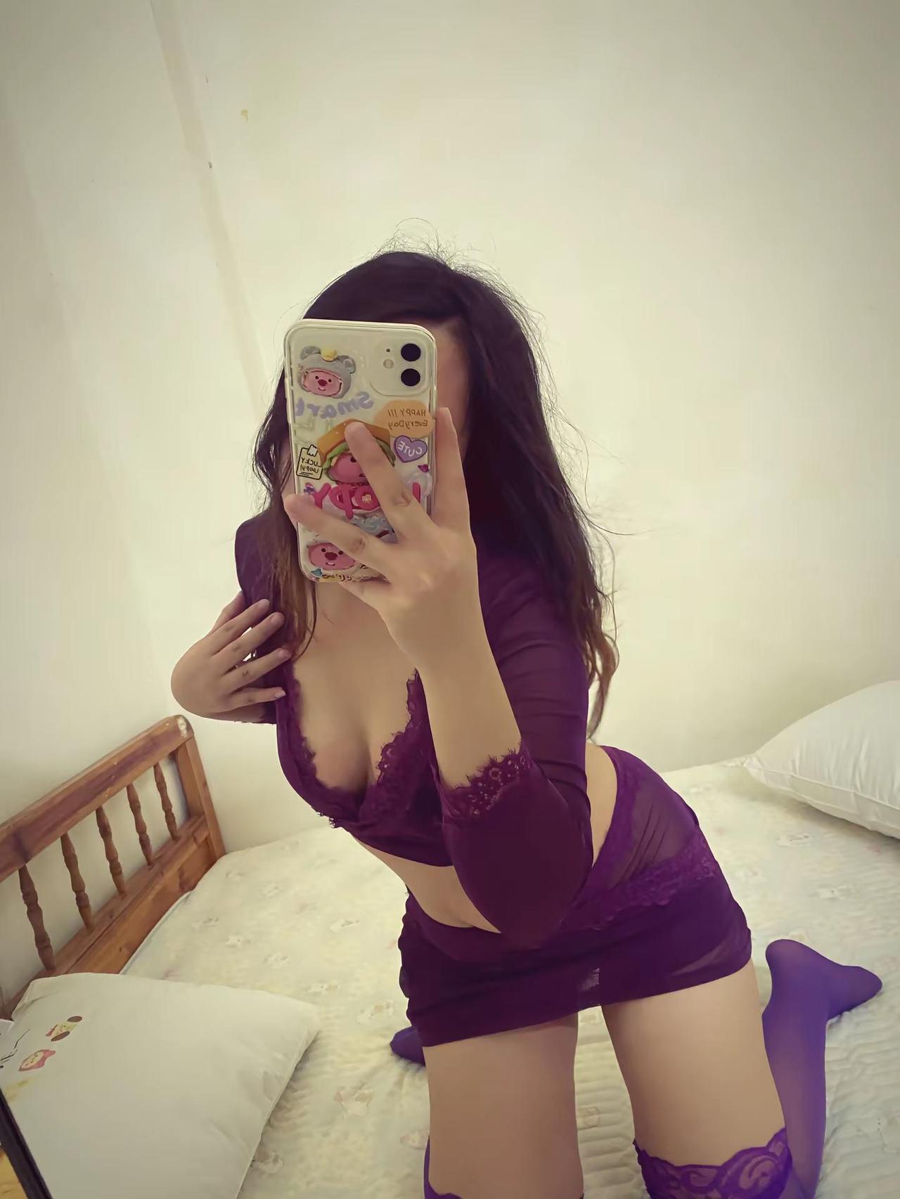 我唯一相信男人的话就是他们说我很漂亮