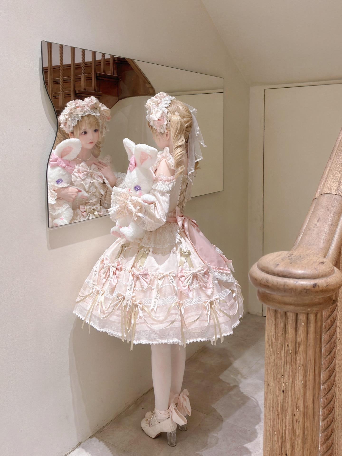 是谁和圣诞老人许愿要可爱小猫的。我刚刚差点被抓走