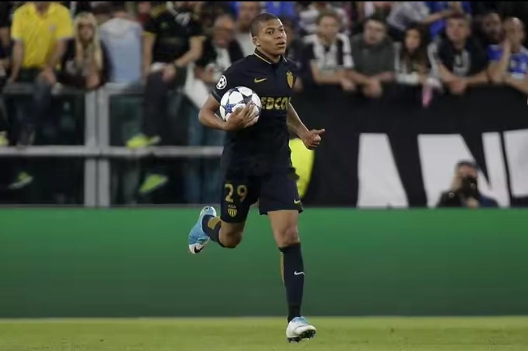 皇马两大球星场上吵架欧冠1/4决赛次回合，皇马出局，姆巴佩取得进球却无法带队晋级