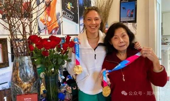 谷爱凌晒奶奶戴奖牌合照冬奥观赛团据AP报道，谷爱凌勇于冒险，正在开创一项新的运动