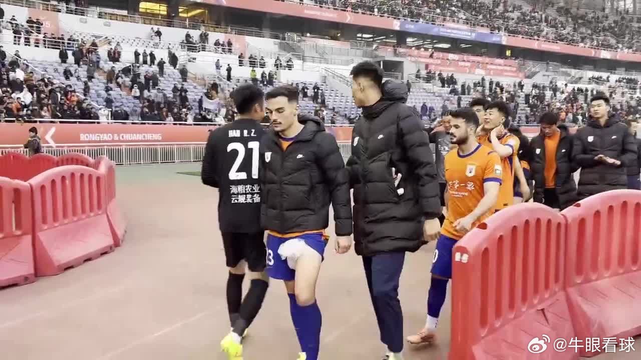 【谢场视频】泰山队3-0开门红球员玩嗨了，阿尔瓦罗收获掌声，王大雷有范儿网页链接