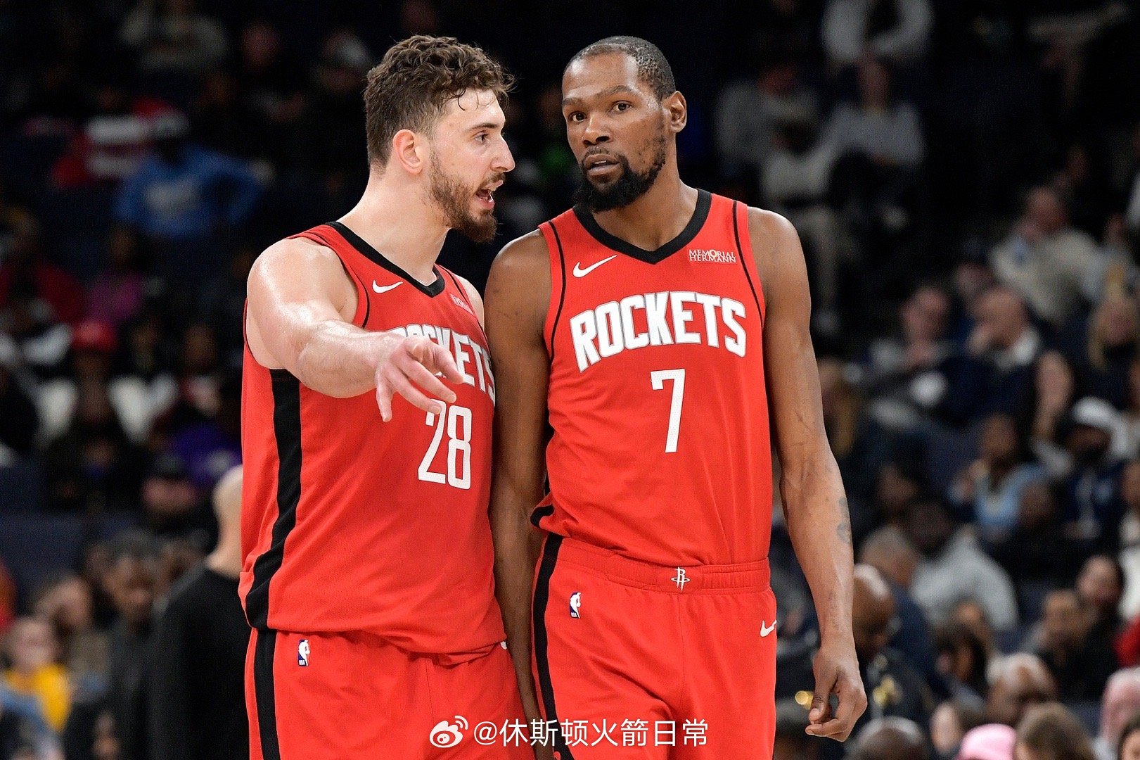 杜兰特谈到申京做出的牺牲、今天比赛只出手5次：“这意义重大，我甚至不看什么球队第