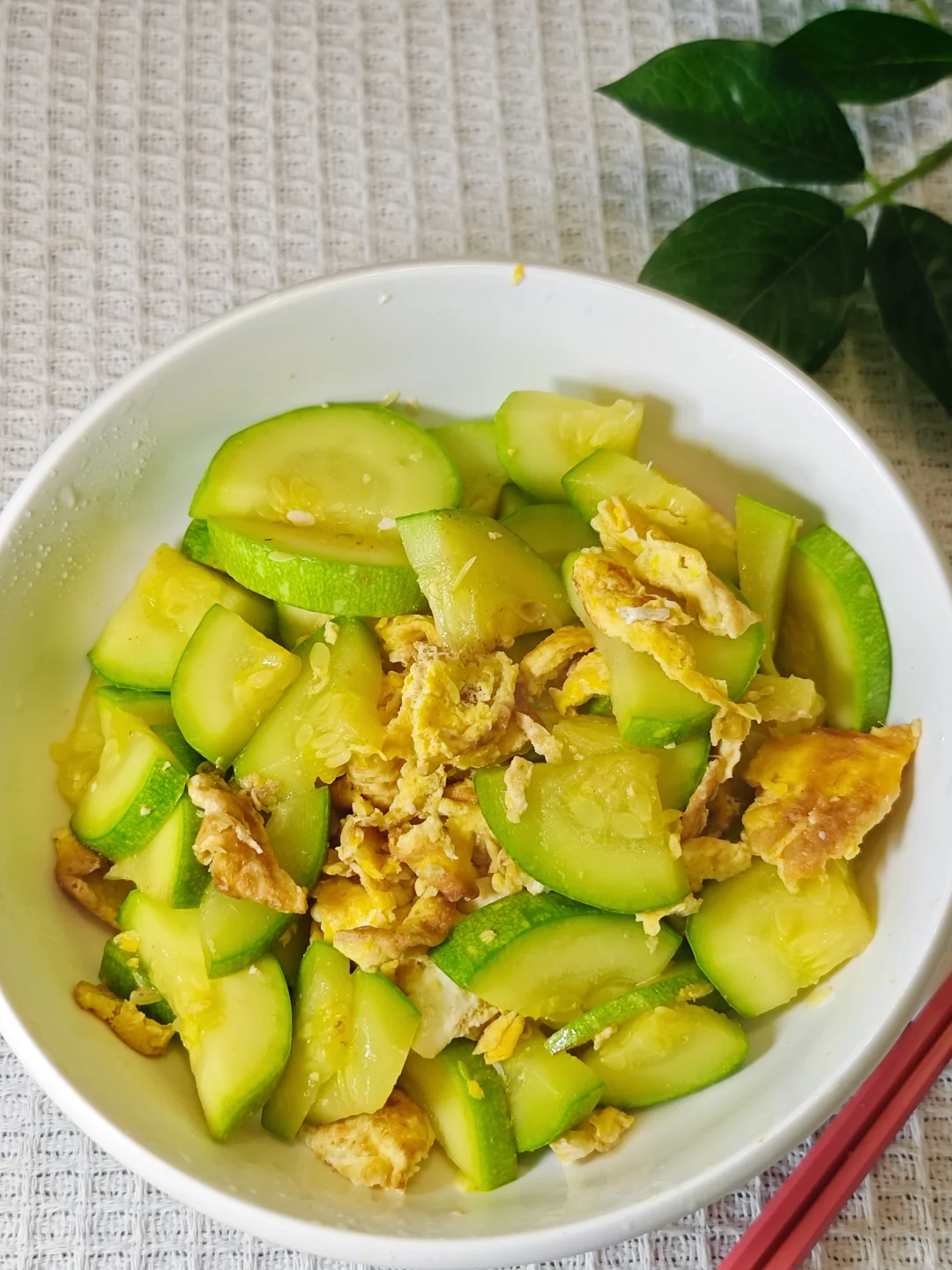 西葫芦炒鸡蛋…简简单单又一餐