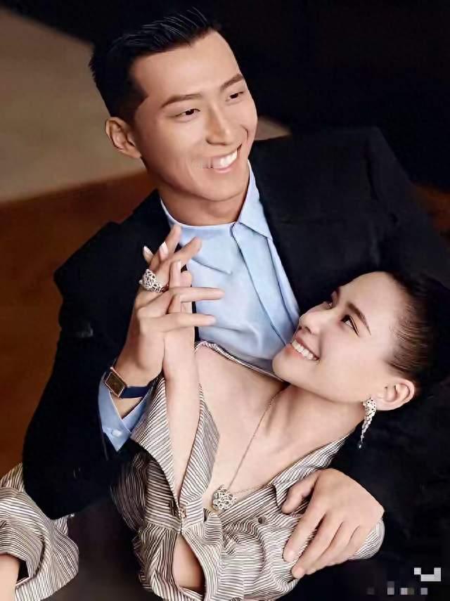 窦骁：本以为娶到何超莲已经够幸福，没成想，现在幸福又升级了