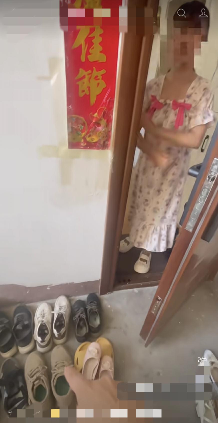 邻居家把所有的鞋子放到走廊，多次沟通后无果，无奈下了，自己买了一瓶香水，帮邻居往