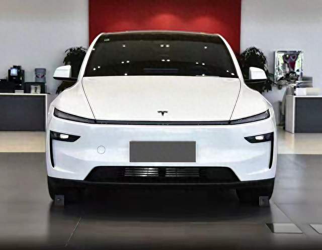 一周实测2027款Model Y：10分钟补能400公里，但这3个老毛病还在
