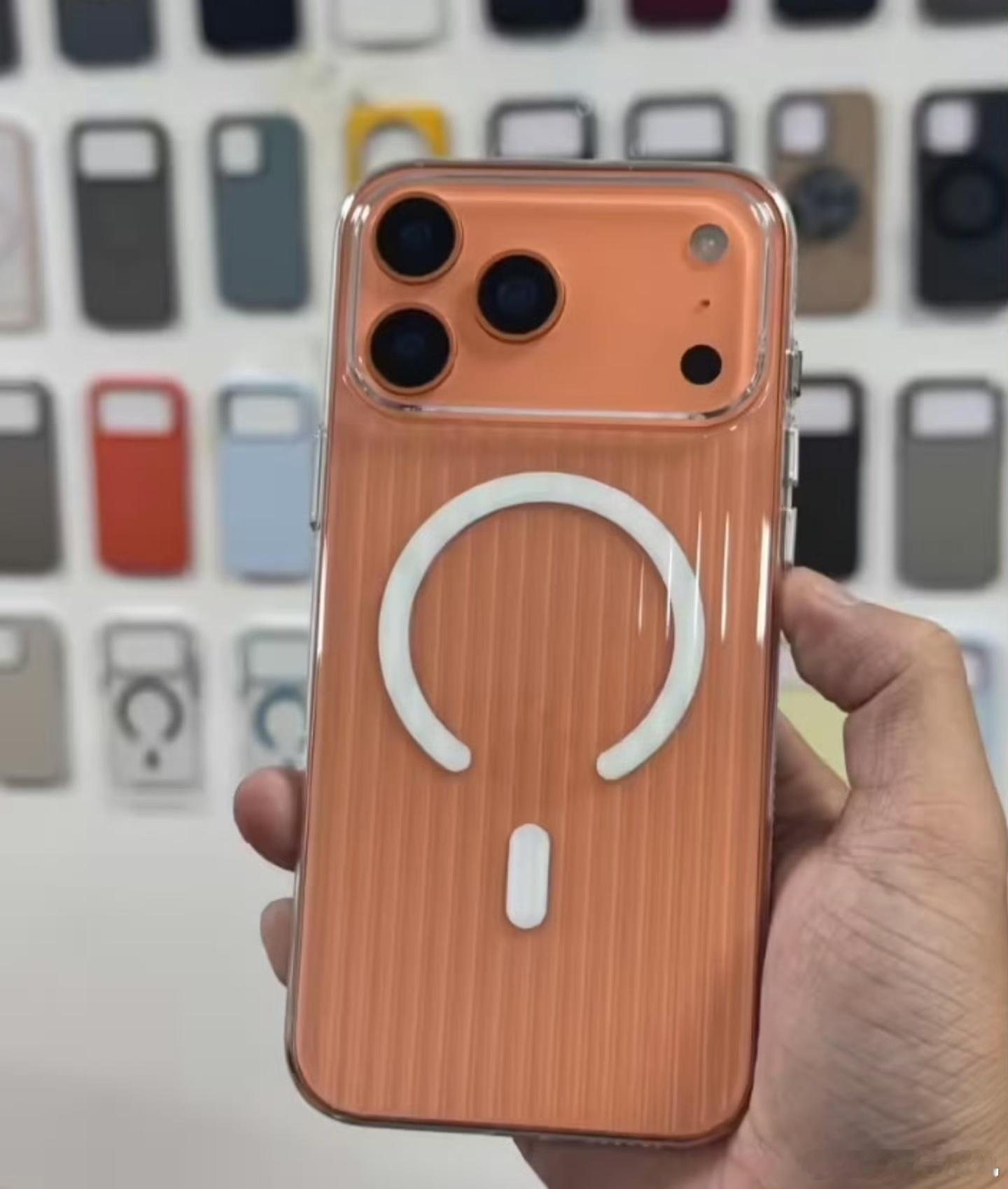 橙色版iPhone17Pro机模以前每年的Pro系列我都会买新配色，远峰蓝，暗夜