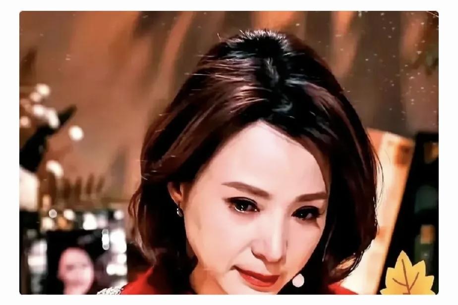不得不佩服密春雷的前妻金晶，当年离婚时什么都好商量，唯独咬死一句话：“以后他所有