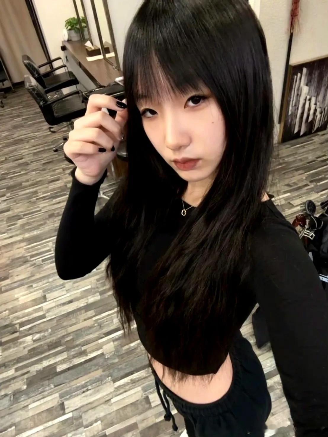 #小S将陪大女儿赴美留学#小S女儿好争气啊，被美国两所顶尖名校录取，之前看到有人