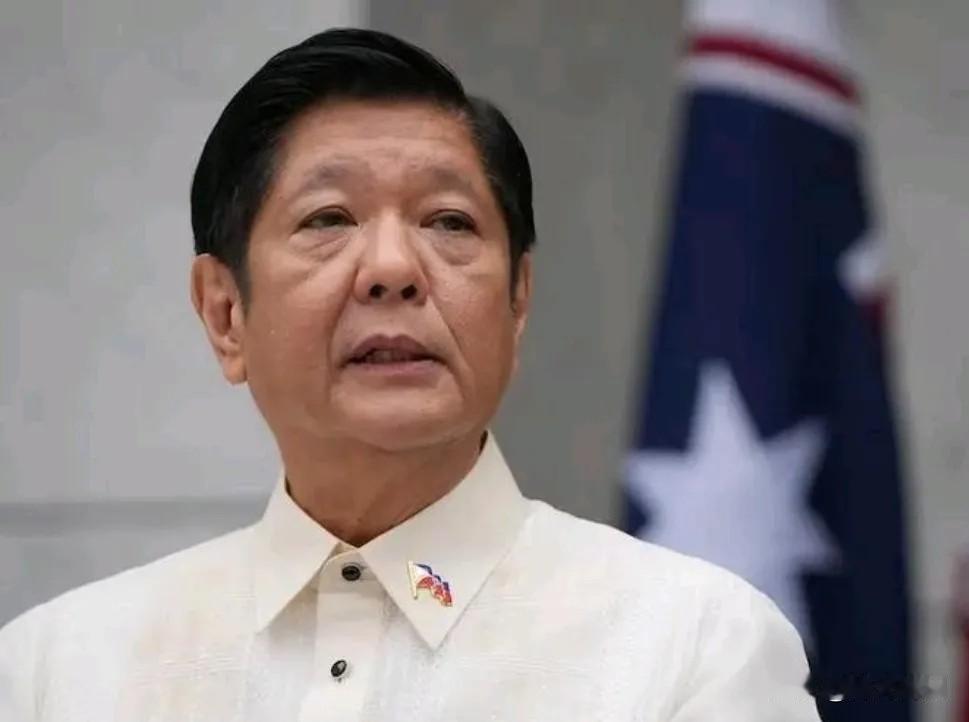 6月5日，美国国务院宣布吊销小马科斯亲表弟马丁·罗穆尔德斯的全部签证。菲驻美大使