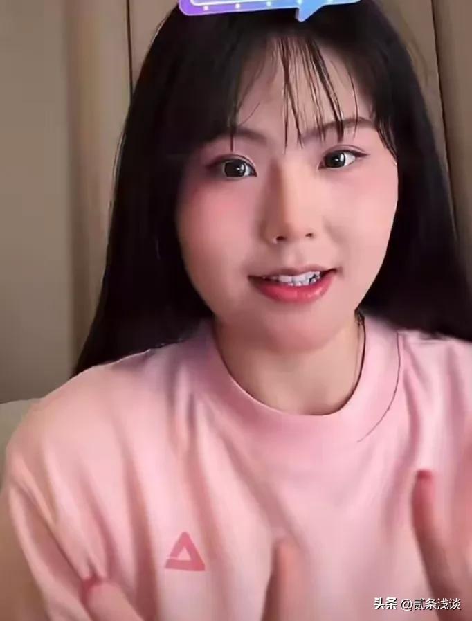 李月汝去国外打球，我不意外

她没有回归女篮，我也不意外

但最近她的动作，令人