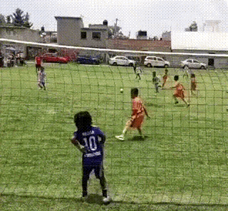 图一：有没有觉得，小孩们的技术挺好的啊？
图二：先不说凉快不凉快吧，你觉得这样的