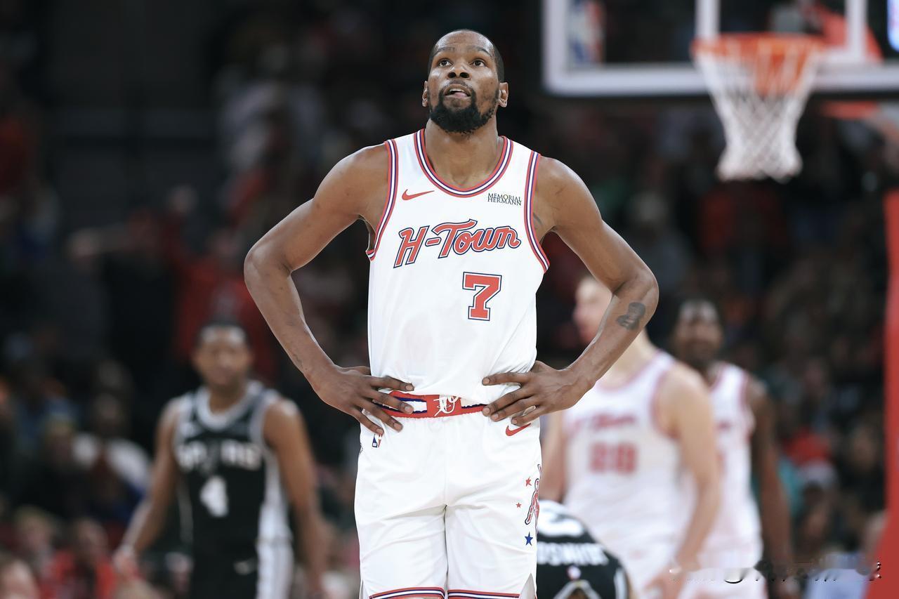 火箭今天输湖人，很多人想到了格林，格林在对阵勇士的比赛中砍下36分。确实如此，交