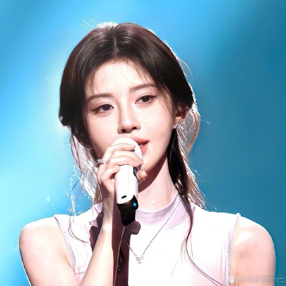 鞠婧祎姐姐新年快乐🎉 