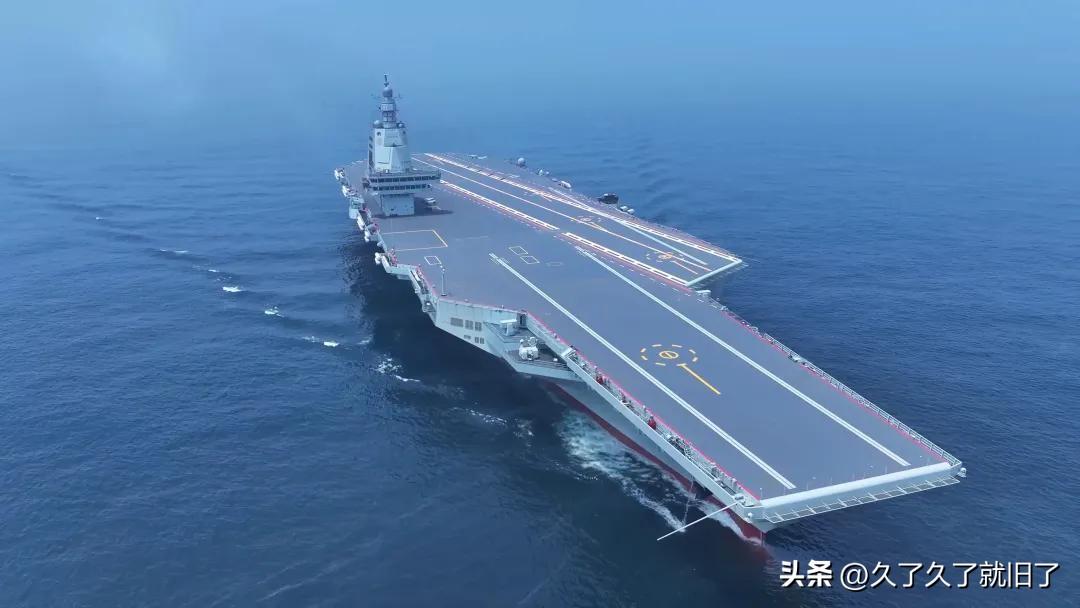 台防务部门“大喜过望”，声称拍到福建舰航经台湾海峡的画面并炫耀“掌握动态”。
