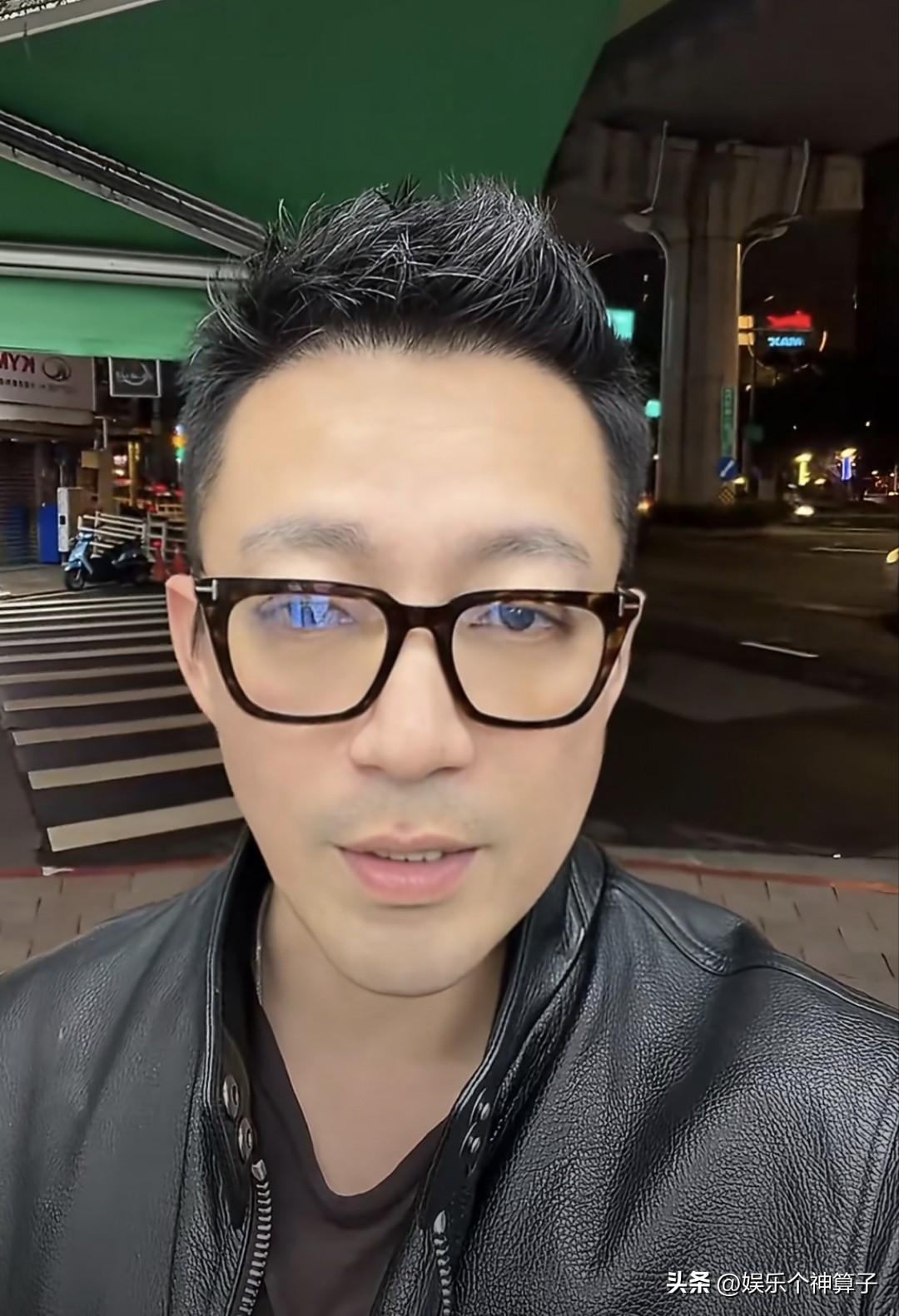 汪小菲陪马筱梅逛夜市，这夜宵可真不便宜！[捂脸]
汪小菲新店开业，刚忙活完，就赶