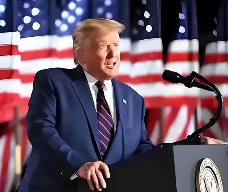 不按常理出牌！
美国扣船后，
俄罗斯不宣而战！


美国扣了俄罗斯油轮，
俄罗斯