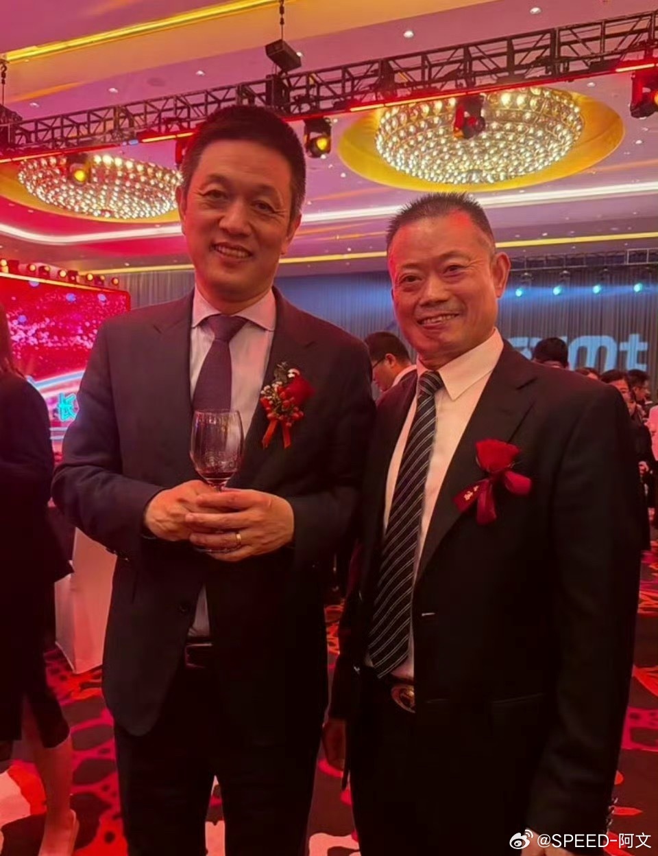 蔚来1.58亿元战略入股长鑫科技蔚来花1.58亿投长鑫，说白了不是炒股，是给自己
