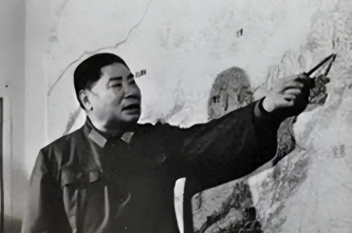 1984年对越反击作战时越南特工夜袭炸毁我辛柏林雷达，我军迅速反击以牙还牙！
1