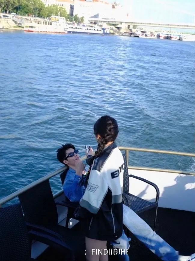 曝许光汉周子瑜恋情🚫 恋情为假：纯属“一张合照”引发的乌龙热搜曝许光汉周子瑜恋