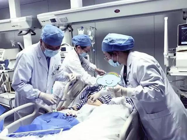 骇人听闻！安徽省一女子在死亡后被医生私自摘除肝肾售卖，而儿子报案后竟被医生团伙反