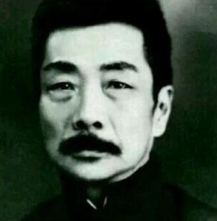 当你再次对泰山队充满期许的时候，却突然的，那口硬气已散尽……
一场1-1的闷平，